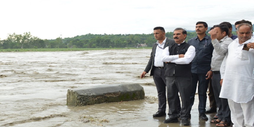 Himachal Pradesh CM Sukhvinder Singh Sukhu at Nadaun to assess rising water levels in Beas River due to heavy rain. (Image: Twitter/@SukhuSukhvinder)