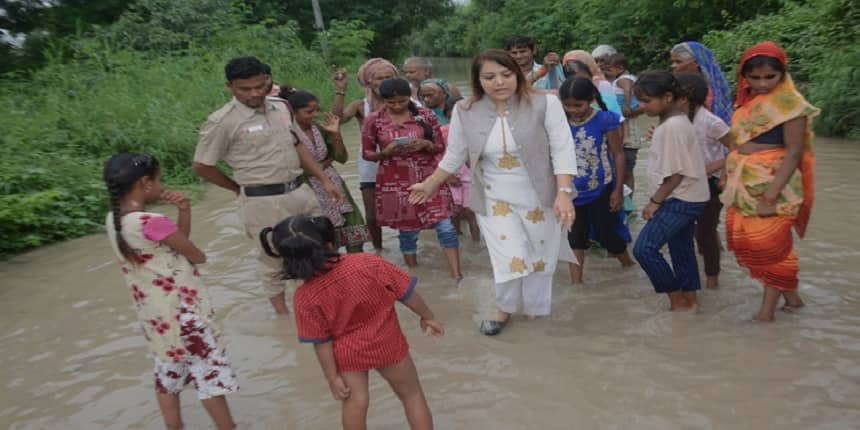 Schools closed in Delhi till July 17 due to rising Yamuna water levels. (Image: Twitter/@MCD_Delhi)