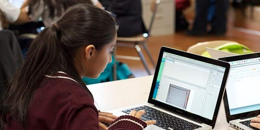 Digital libraries ,access to Rich Educational Resources : A benefits of digitalization in boarding schools
