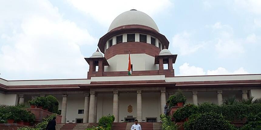 Supreme Court of India directs UGC to formulate binding guidelines to curb caste-discrimination. (Image: Wikimedia Commons)