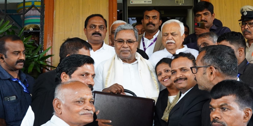 Chief minister Siddaramaiah chaired a meeting on Monday. (Image: Twitter)