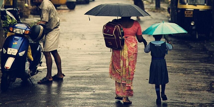 UP Rain News: Holiday in all schools in Barabanki extended