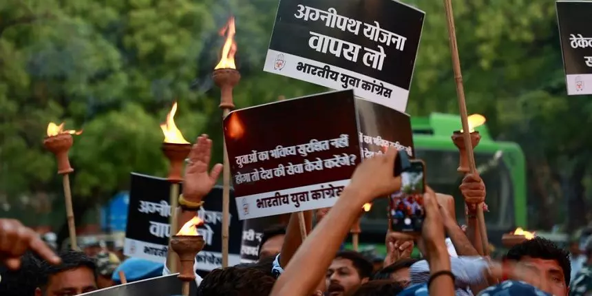 Youths protested against the central government at the Jantar Mantar. (Image: X)