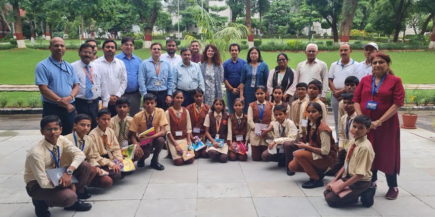 Atal Residential School students visit ISRO. (Image: Students' visit to ISRO)