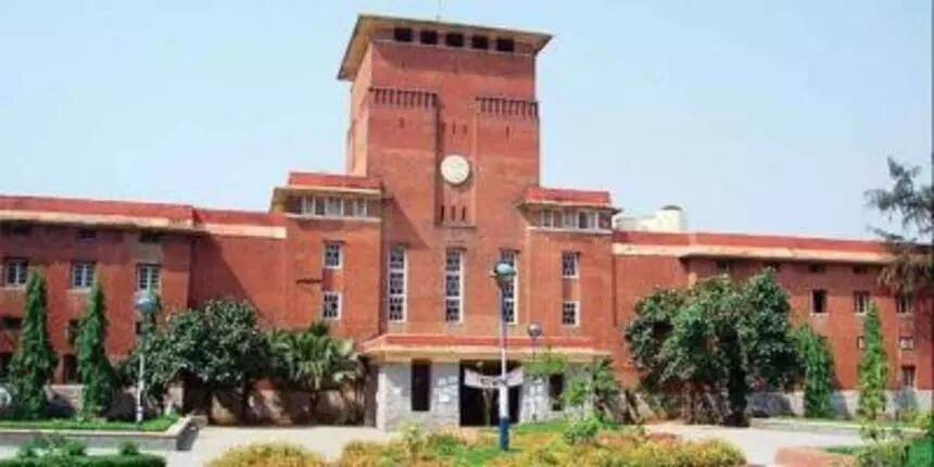 एक बार भुगतान किया गया शुल्क किसी भी परिस्थिति में वापस नहीं किया जाएगा।