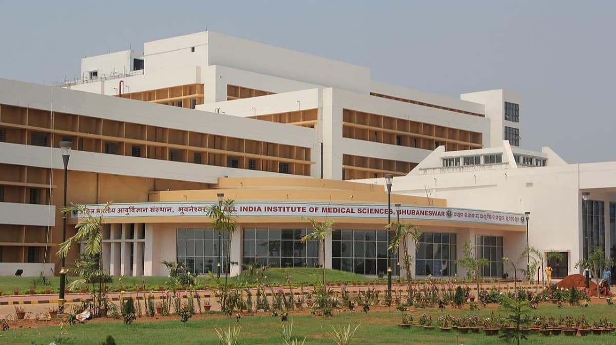 AIIMS Bhubaneswar (Odisha) recorded the lowest vacancy figure of 23.5% out of 315 sanctioned posts. (Source: Wikimedia Commons)