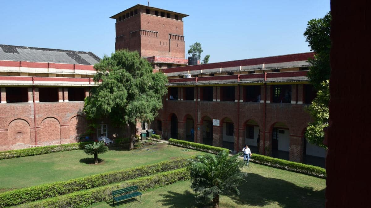 Delhi University will discuss the new PG Curricular Framework on December 27 (Representational Image: Wikimedia Commons)