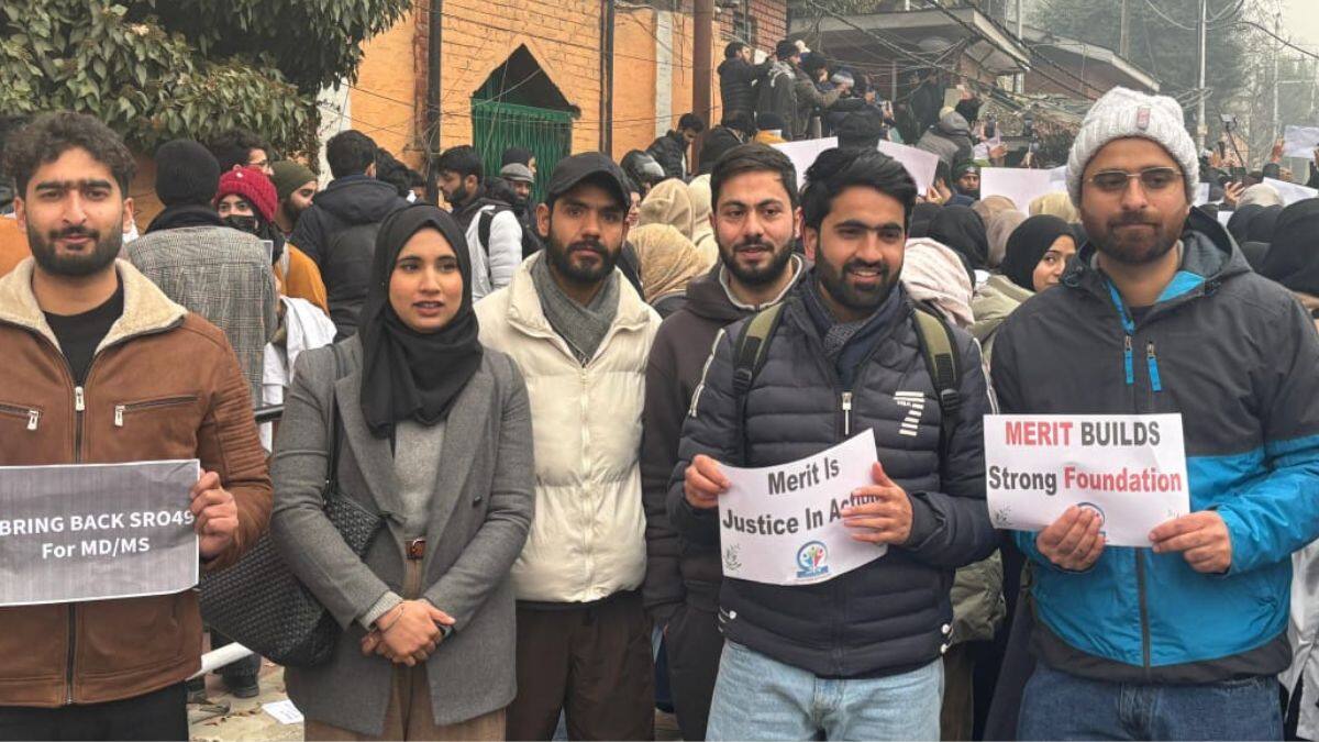 Protest against J-K new reservation policy by Jammu and Kashmir Students Association (Image: X / J&K Student Association)