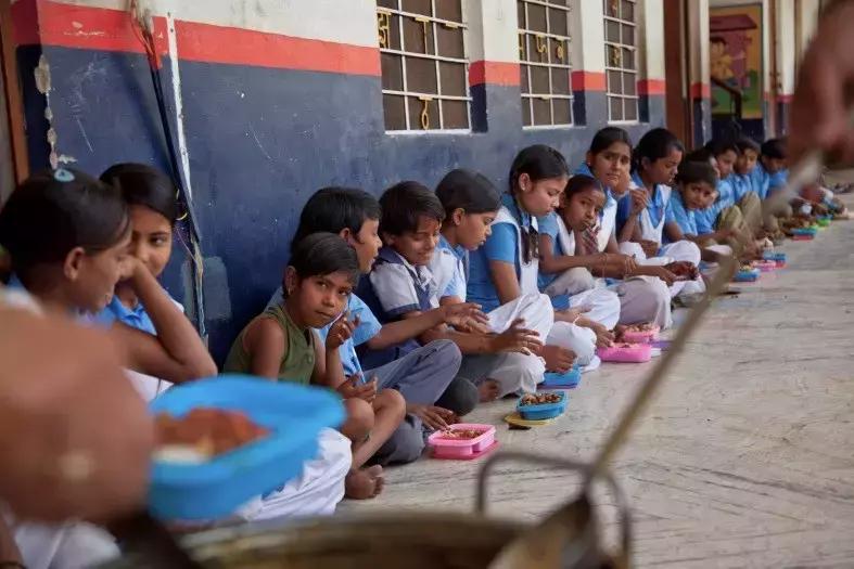 FIR against 4 persons after more than 100 students suffer from food ...