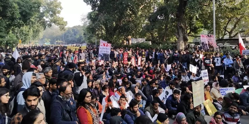 The university issued a notice appealing to students to not get misled by unruly elements and focus on their studies. (Image: JNUSU)