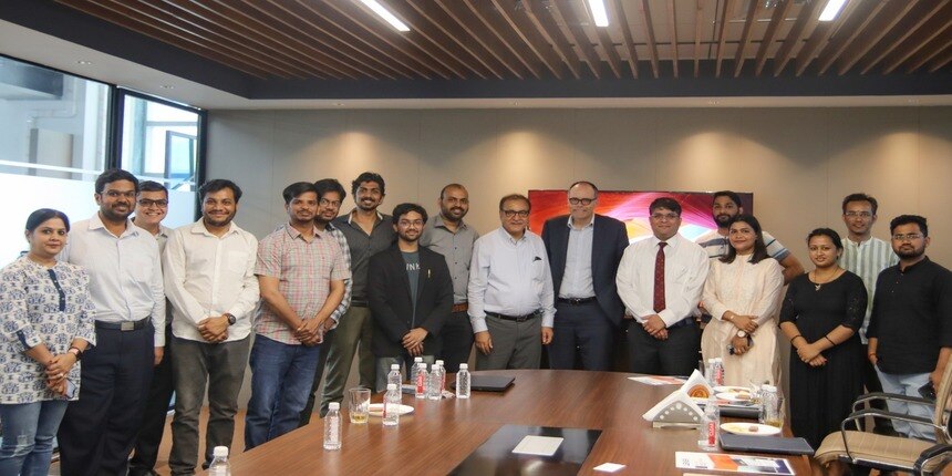 Gliders India Limited will provide financial assistance and mentorship to startups incubated at SIIC. (Image: official press release)