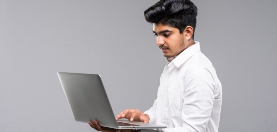 जेईई मेन सेशन 2 परीक्षा 12 अप्रैल को सपन्न हुई (प्रतीकात्मक-फ्रीपिक)