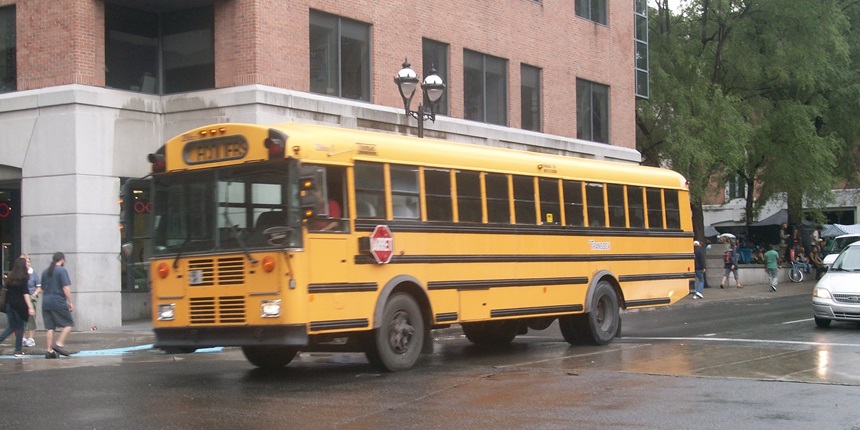 Gurugram school bus verification begins. (Image: Wikimedia Commons)