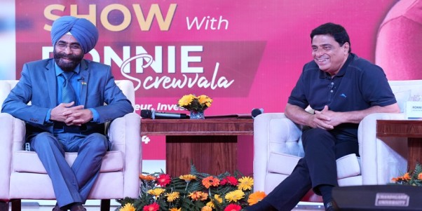 The students and faculty engaged in thought-provoking discussions with Ronnie Screwvala. (Image: Official)