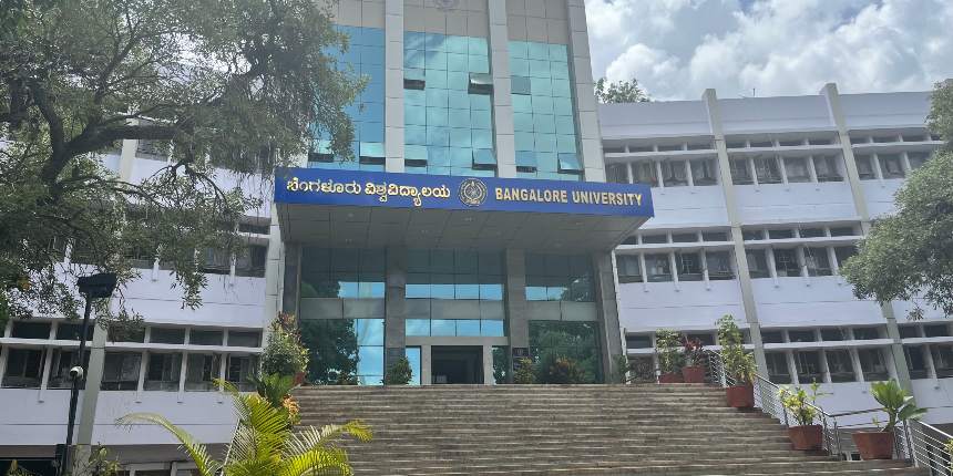 The Karntaka government decision to scrap the four-year degree was received positively by teachers (Image: Bangalore University)