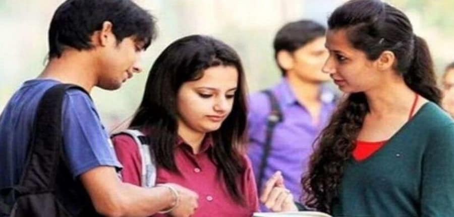 राजस्थान पुलिस कांस्टेबल प्रोविजनल आंसर की के विरुद्ध चुनौती दर्ज कराने के लिए प्रति प्रश्न 50 रुपये शुल्क देना होगा। (स्त्रोत-पीटीआई)