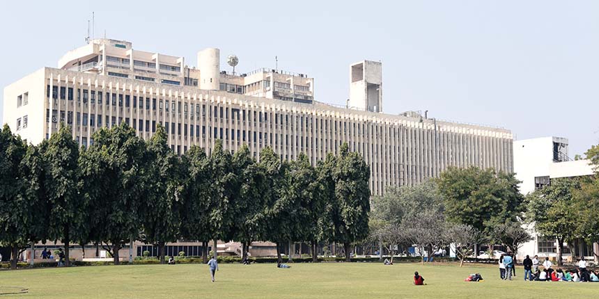 Over the past two decades, the established IITs have embraced degree programmes in non-technical disciplines. (Representational Image: Wikimedia Commons)