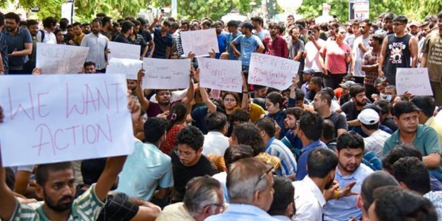 Students stage a protest in Delhi's Old Rajinder Nagar over the tragic incident in which three UPSC aspirants were killed on Saturday.  (Image: X/ermukeshkv)