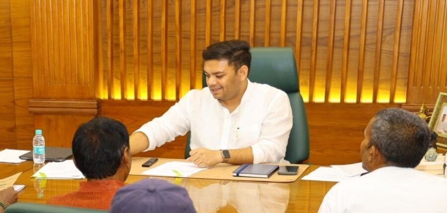 विधानसभा के मानसून सत्र में बेसिक शिक्षा राज्य मंत्री संदीप सिंह ने यह जानकारी दी है। (स्त्रोत-'एक्स' @thisissanjubjp)