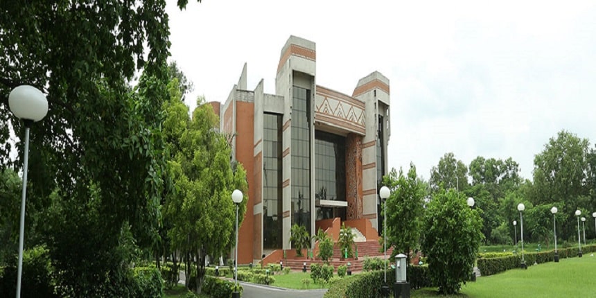 IIM Calcutta admission 2024 application for 12-month LEAD programme is now open. (Image: Official website)