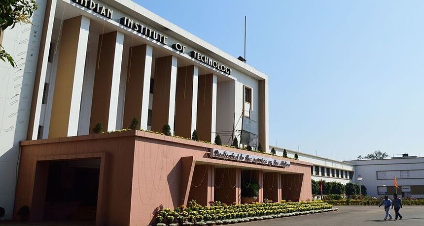 IIT Kharagpur (Image source: wikinedia commons)