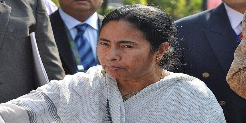 CM Mamata Banerjee said her government will hand over case to CBI, if police fails to solve case by Sunday (Image source: Wikimediacommons)