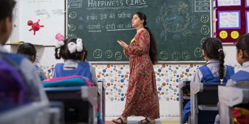 भारी बारिश के चलते उत्तराखंड में शुक्रवार को स्कूल बंद रहेंगे। (प्रतीकात्मक-विकिमीडिया कॉमन्स)