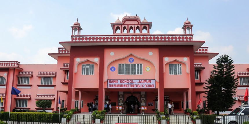 Rajnath Singh inaugurates new Sainik School in Jaipur. (Image: Sainik School Jaipur/official X account of Rajnath Singh)