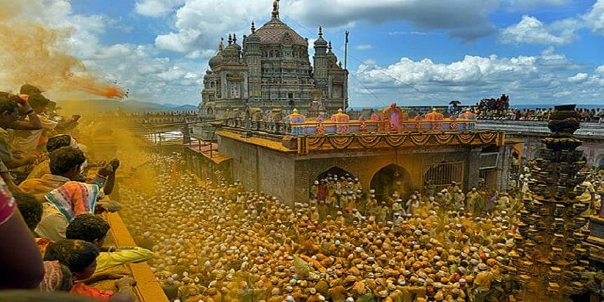 Several temples across India have offered to provide scholarships to students participating in the courses. (Image: Khandoba temple, Pune/ Wikimedia Commons)