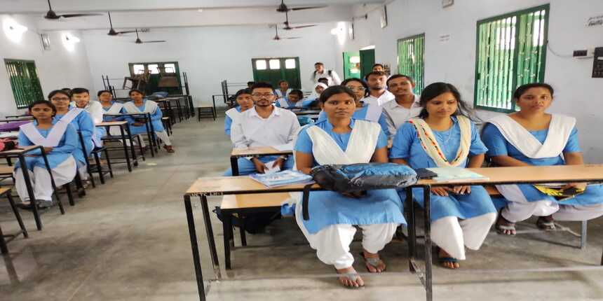 Classes in progress in a public teachers' training college in Berhampore, Murshidabad (image : Careers 360)