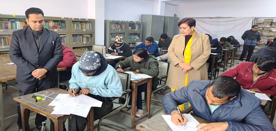 इग्नू दिसंबर 2024 की परीक्षा के लिए अंतिम सत्र की मौखिक परीक्षा 4 फरवरी 2025 तक आयोजित करेगा। (स्त्रोत-आधिकारिक एक्स)