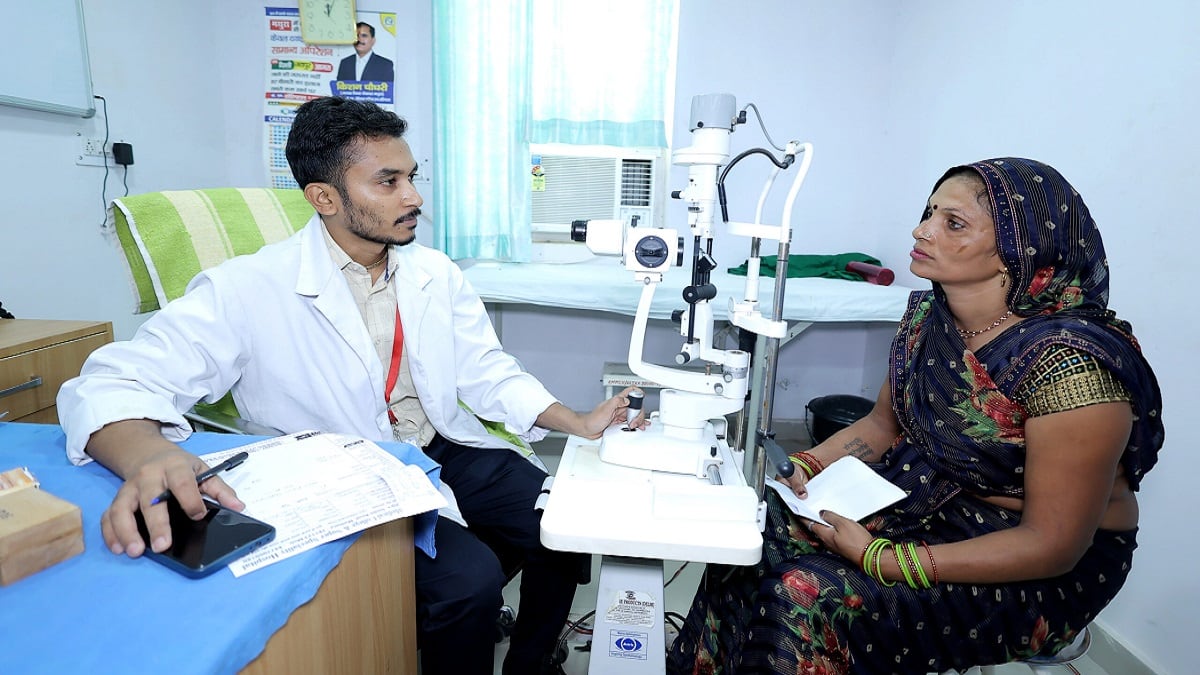 The resident doctors were directed to accompany PROs to various villages for promotional activities and patient outreach. (Image source: KM Medical College Mathura)