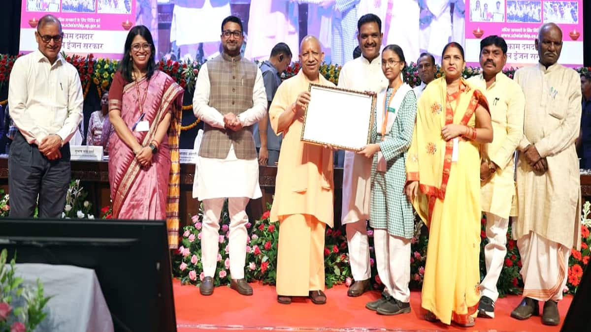 6.2 million students are eligible for the scholarships. (Image: X/ @myogiadityanath)