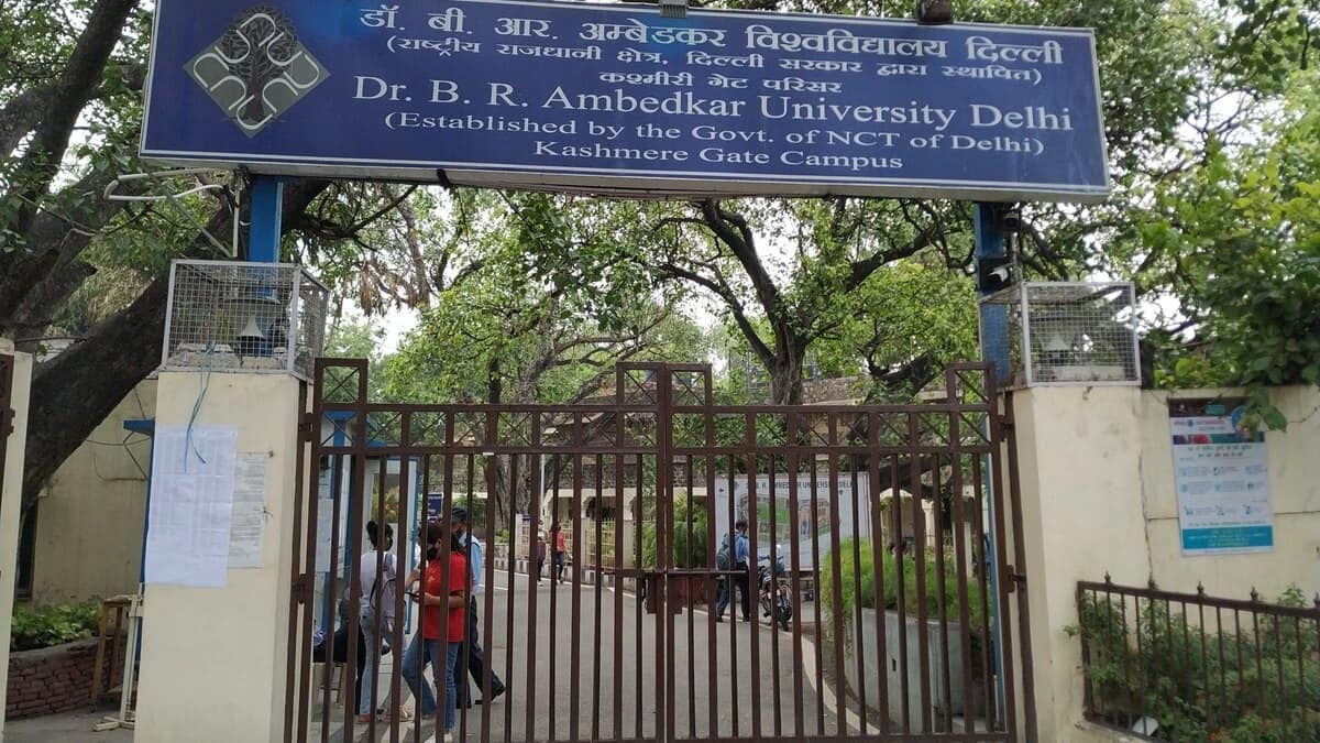 BRAC DU staff association holds 2-day strike over slapping of professor. (Image: BRAC/Wikimedia Commons)