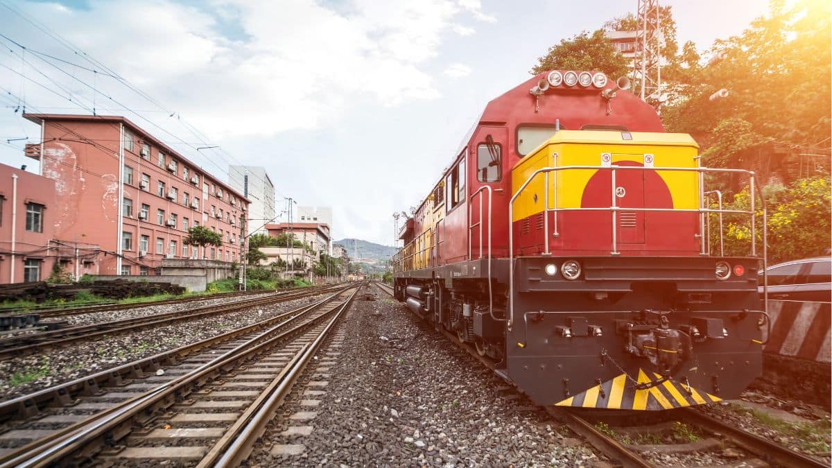 RRB NTPC UG 2025 application process begins (Representational image; Freepik)