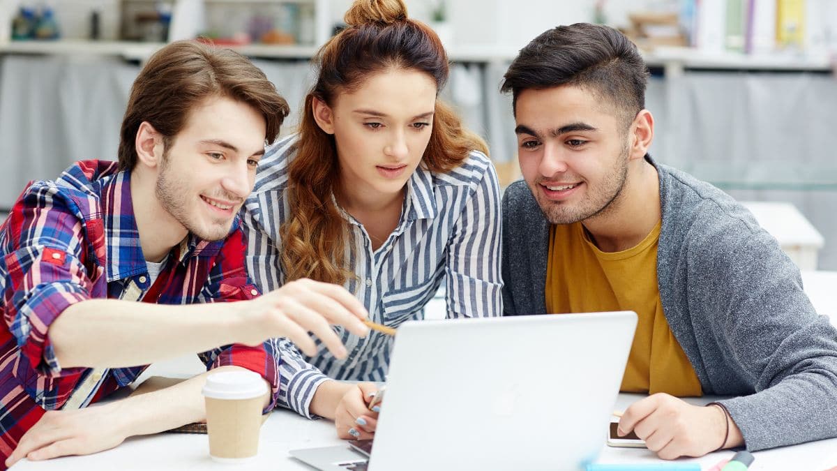 बोर्ड ने आधिकारिक वेबसाइट bceceboard.bihar.gov.in पर नीट पीजी काउंसलिंग 2025 शेड्यूल जारी किया है। (प्रतीकात्मक-फ्रीपिक)