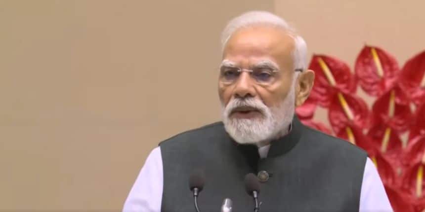 बिहार स्टूडेंट क्रेडिट कार्ड योजना में 4 लाख रुपए तक का ब्याज-मुक्त शिक्षा ऋण उपलब्ध कराने के लिए सुधार किया गया है। (इमेज-आधिकारिक एक्स/नरेंद्र मोदी)