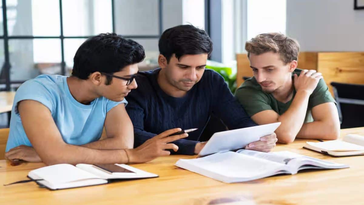 आयोग द्वारा बीपीएससी एकीकृत 70वीं मुख्य प्रतियोगी परीक्षा 25, 26, 28, 29 और 30 अप्रैल, 2025 को आयोजित की गई।(प्रतीकात्मक-फ्रीपिक)