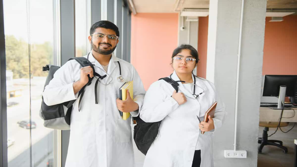 A total of 267 candidates declared eligible for Jharkhand NEET PG 2025 counselling round 1 for MD, MS programmes. (Representational image: Freepik)
