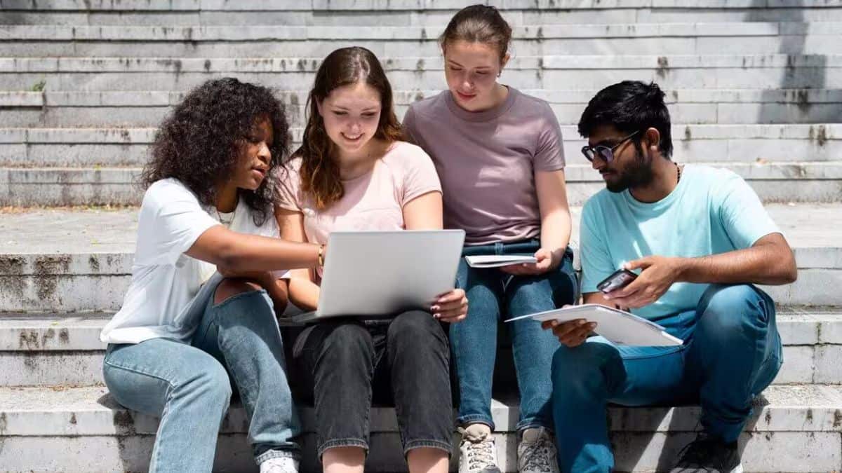 एचएनबीयूएमयू ने नीट पीजी काउंसलिंग राउंड 1 के लिए संशोधित कार्यक्रम जारी किया है। (प्रतीकात्मक-फ्रीपिक)