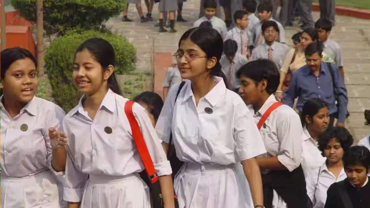 दिल्ली के 3 प्राइवेट स्कूलों को बम की धमकी वाले ईमेल मिले। (प्रतीकात्मक-विकिमीडिया कॉमन्स)