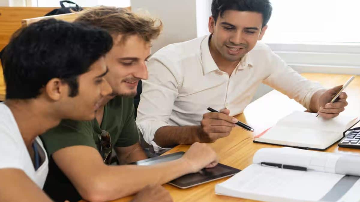 नीट पीजी 2025 काउंसलिंग रिजल्ट एमसीसी की ऑफिशियल वेबसाइट mcc.nic.in पर उपलब्ध हैं। (प्रतीकात्मक-फ्रीपिक)