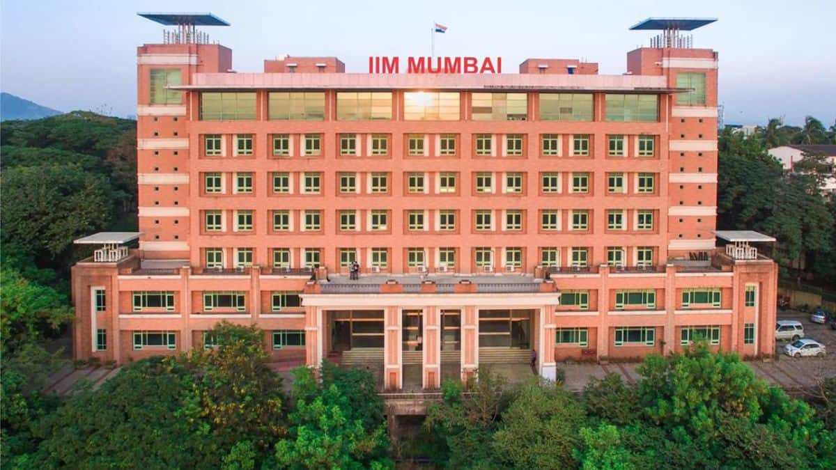आईआईएम मुंबई की ऑफिशियल वेबसाइट iimmumbai.ac.in पर रजिस्ट्रेशन पोर्टल एक्टिवेट कर दिया गया है। (इमेज-आधिकारिक)