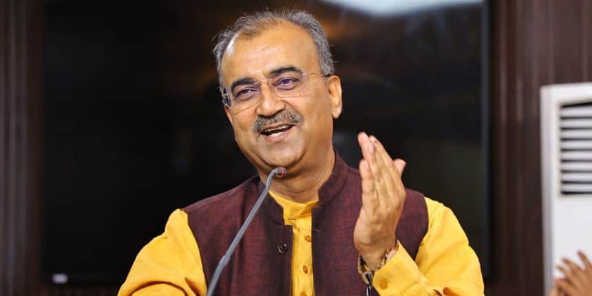 नवनियुक्त स्वास्थ्य मंत्री मंगल पांडेय ने कहा - एनएचएम के तहत 7,600 अतिरिक्त पदों पर नियुक्ति की योजना भी शीघ्र लागू की जाएगी। (इमेज-आधिकारिक एक्स/@mangalpandeybjp)