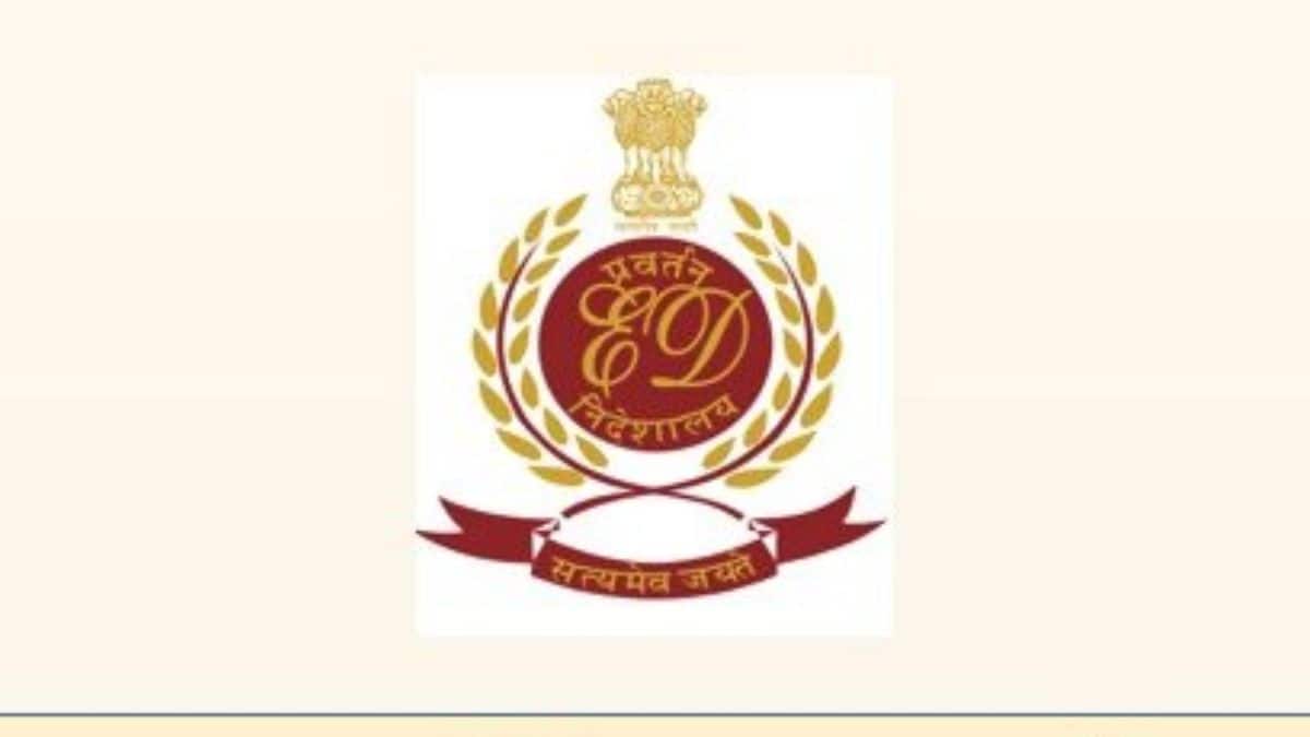 यह कार्रवाई पीएमएलए के तहत की जा रही है। मामला जून में दर्ज सीबीआई एफआईआर से जुड़ा है। (इमेज-एक्स/@dir_ed)