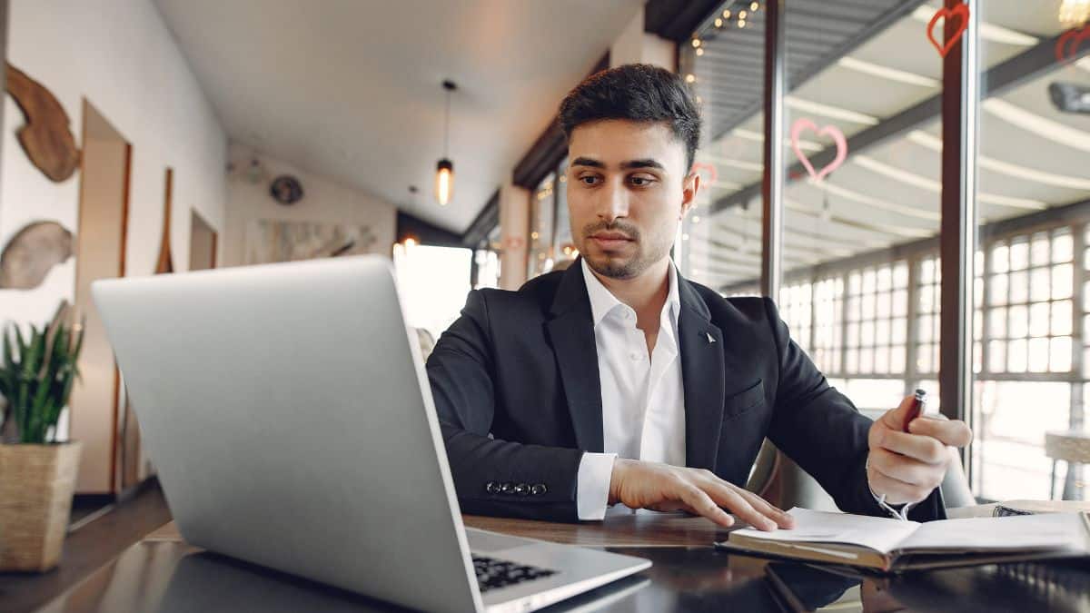 आरएसएसबी ने कॉन्ट्रैक्ट-बेस्ड पोस्ट के लिए डीवी शेड्यूल आधिकारिक वेबसाइट पर जारी किया है। (प्रतीकात्मक-फ्रीपिक)