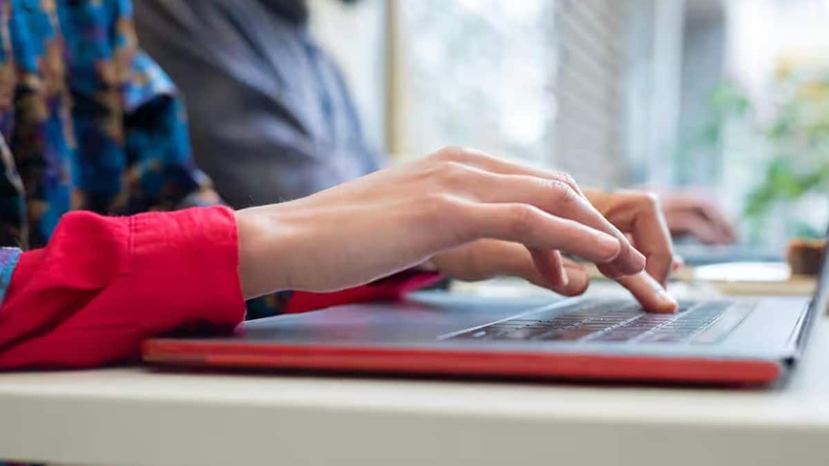 उम्मीदवार बिना किसी विलंब शुल्क के 16 नवंबर तक सीए जनवरी 2026 आवेदन पत्र भर सकते हैं। (प्रतीकात्मक-पिक्सल)