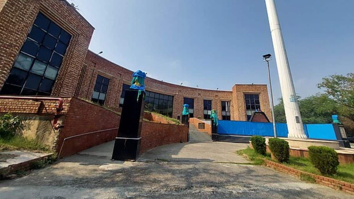 जेएनयू के 18 केंद्रों में काउंसलर पदों के लिए 111 वैध नामांकनों की पुष्टि हो चुकी है। (प्रतीकात्मक-विकिमीडिया कॉमन्स)