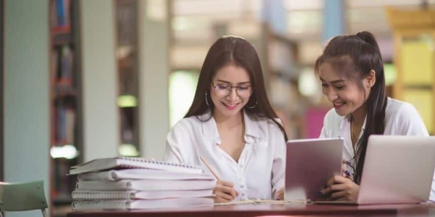 हिमाचल प्रदेश असिस्टेंट स्टाफ नर्स भर्ती 2025 के लिए आवेदन प्रक्रिया 12 दिसंबर से शुरू होगी। (प्रतीकात्मक-फ्रीपिक)