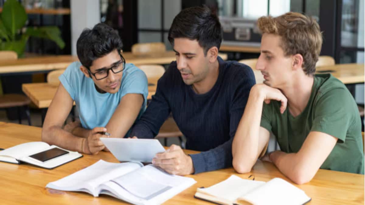 GUJCET Physics Syllabus 2026 Released – Chapter-Wise Topics List